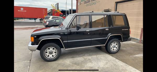 1990 Isuzu trooper RARE!!! - cars & trucks - by owner - vehicle... for sale in Torrance, CA – photo 2