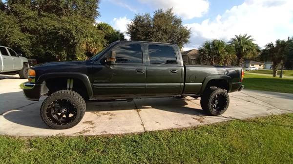 2004 GMC 2500 HD SLT 6liter. - cars & trucks - by owner - vehicle... for sale in North Port, FL – photo 4