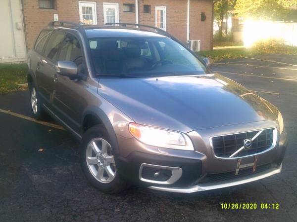 2009 Volvo XC70 4dr Wgn 3.2L - cars & trucks - by dealer - vehicle... for sale in WEBSTER, NY – photo 2
