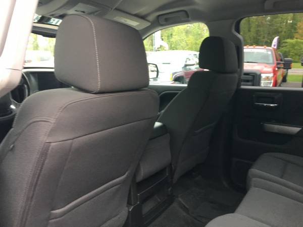 2018 Chevy Silverado LT Crew Cab 5.3L 6.5' Box! White! for sale in Bridgeport, NY – photo 16