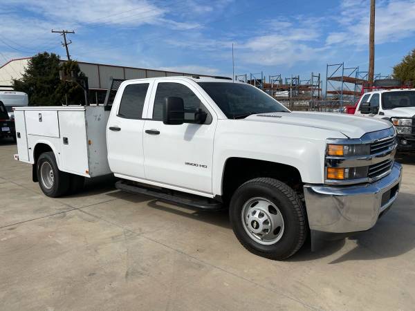 2015 Chevrolet 3500 4WD Duramax Dually - - by dealer for sale in Dearing, TX – photo 2