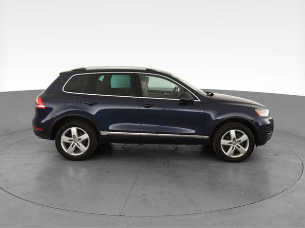 2011 VW Volkswagen Touareg VR6 Lux Sport Utility 4D suv Blue -... for sale in Chicago, IL – photo 13