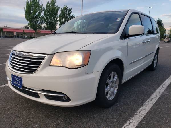 CHRYSLER TOWN & COUNTRY, NEW TRANSMISSION. SERVICED, WARRANTY - cars... for sale in Pacific, WA – photo 3