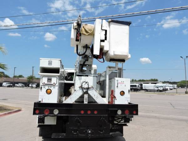 2005 INTERNATIONAL 4300 CRANE TRUCK,UTILITY with for sale in Grand Prairie, TX – photo 11