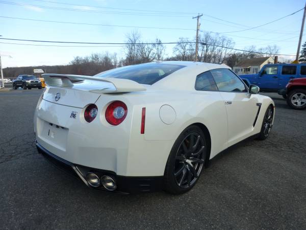 2013 NISSAN GT-R PREMIUM GTR - ONLY 12,000 MILES - CLEAN CARFAX! -... for sale in Worcester, MA – photo 5
