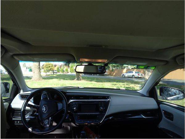 2014 Toyota Avalon XLE Premium Hybrid Sedan 4D FREE CARFAX ON EVERY... for sale in Lynnwood, WA – photo 15