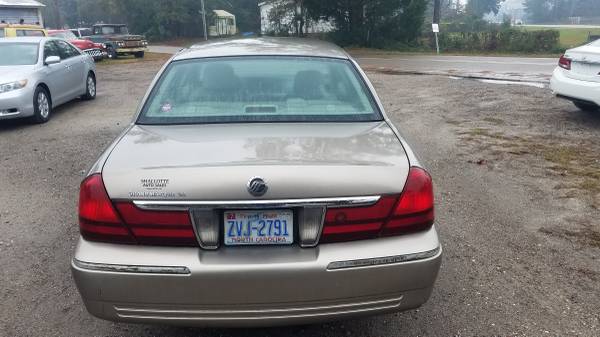 2004 Mercury Grand Marquis - cars & trucks - by dealer - vehicle... for sale in Leland, NC – photo 3