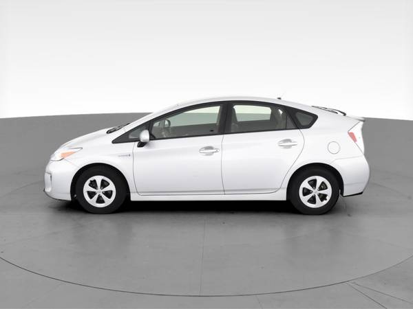 2014 Toyota Prius Two Hatchback 4D hatchback Silver - FINANCE ONLINE... for sale in Chicago, IL – photo 5