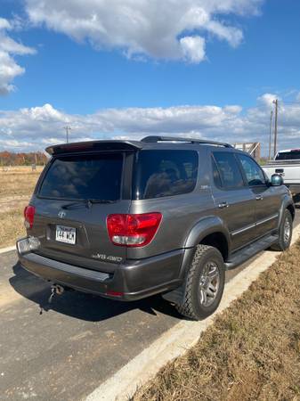 2005 Toyota Sequoia 4wd 3 rows - cars & trucks - by owner - vehicle... for sale in Bentonville, AR – photo 20