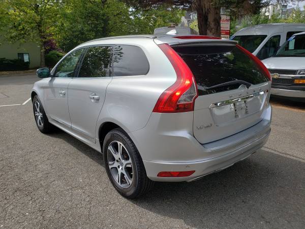 2015 Volvo XC60 T6 AWD Automatic SUV (XC 60) - cars & trucks - by... for sale in Kirkland, WA – photo 3