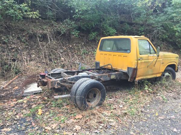 1986 F-350 Cab and Chasis for sale in Northampton, PA – photo 3