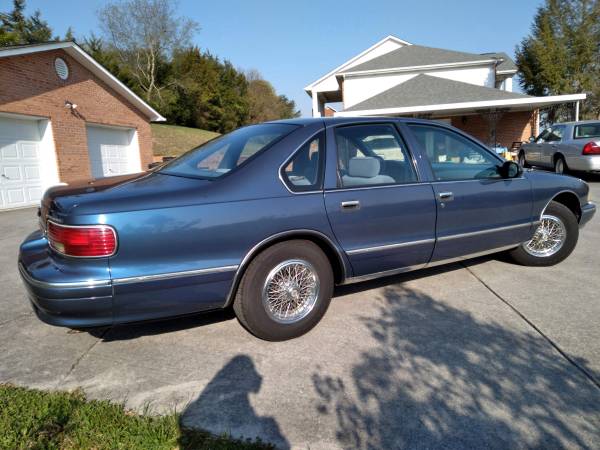1996 Chevrolet Caprice Classic for sale for sale in Talbott, TN – photo 4