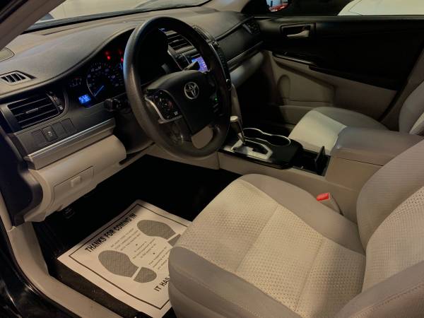 2012 Toyota Camry ~ Bluetooth ~ Tint ~ Power windows and doorlocks ~ for sale in Wichita, KS – photo 16