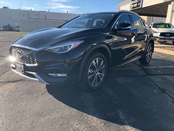 2017 INFINITI QX30 Premium AWD *Easy Financing* - cars & trucks - by... for sale in Green Bay, WI – photo 3