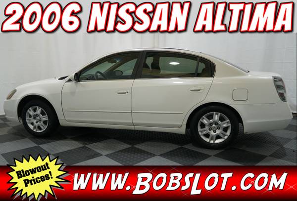 2006 Nissan Altima 2 5s - Excellent Condition - - by for sale in Oklahoma City, OK – photo 3