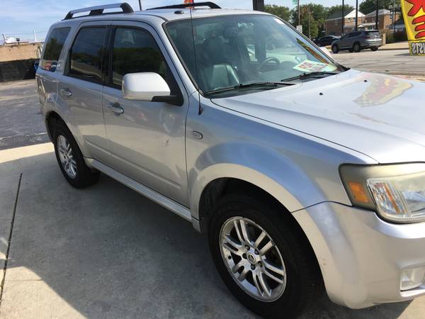 2009 Mercury Mariner FWD for sale in Brookfield, IN – photo 2