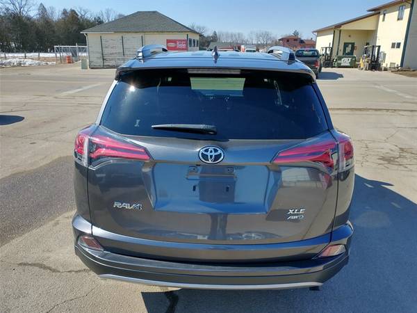 2018 Toyota RAV4 XLE - - by dealer - vehicle for sale in Cross Plains, WI – photo 4