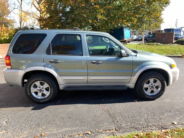 2007 FORD ESCAPE - XLT - 3.0L V6 - 4WD - GREAT MILES & RUNS GREAT!!... for sale in York, PA – photo 8