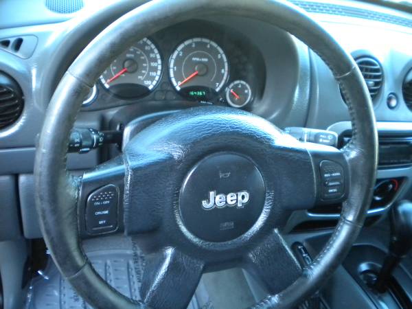 Jeep Liberty 4X4 65th anniversary edition Sunroof 1 Year for sale in Hampstead, NH – photo 20