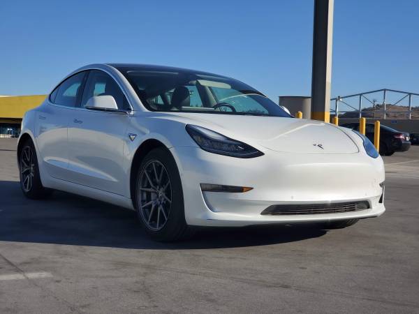 Tesla Model 3 - cars & trucks - by owner - vehicle automotive sale for sale in Los Angeles, CA – photo 3