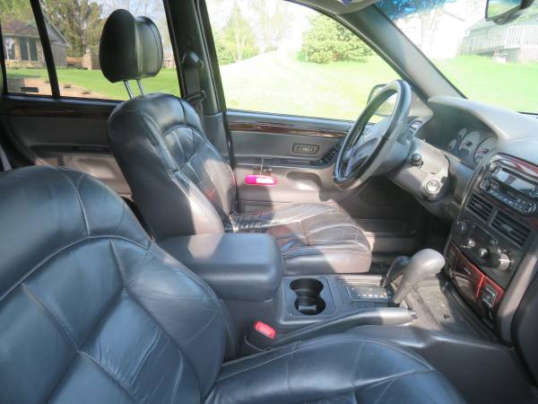 2001 Jeep Grand Cherokee for sale in Dubuque, IA – photo 2