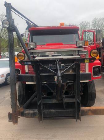 ONLY 40k miles! International 2674 CUMMINS Dump Truck Snow Plow for sale in East Syracuse, NY – photo 9