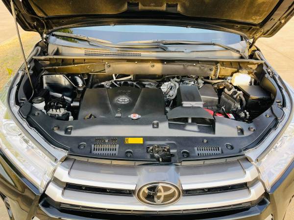 2018 Toyota Highlander XLE AWD pmt 414 00 wac - - by for sale in Broken Arrow, OK – photo 19