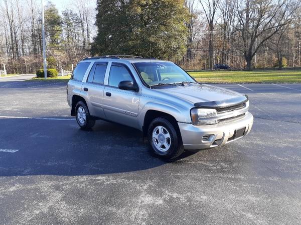 2002 Chevrolet Trailblazer LS - cars & trucks - by dealer - vehicle... for sale in Laurel, District Of Columbia – photo 3