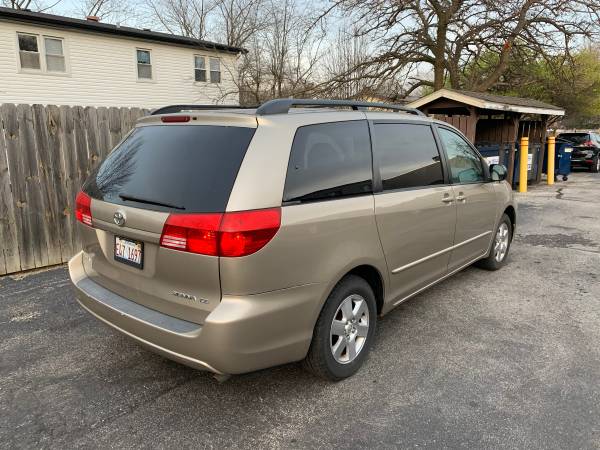 2004 Toyota Sienna - cars & trucks - by owner - vehicle automotive... for sale in Lisle, IL – photo 4