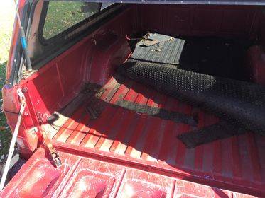 Jeep Comanche -Reliable rusty red - cars & trucks - by owner -... for sale in Fort Wayne, IN – photo 7