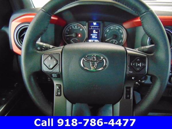 2020 Toyota Tacoma 4WD SR5 pickup Gray - - by dealer for sale in Grove, AR – photo 18