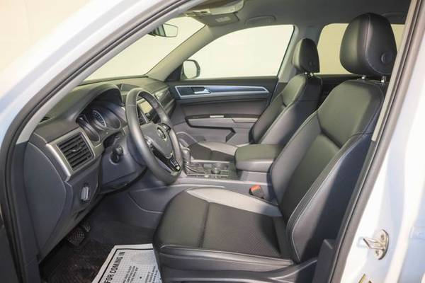 2019 Volkswagen Atlas, Pure White - - by dealer for sale in Wall, NJ – photo 11