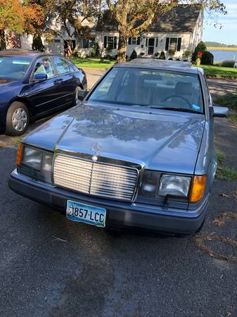 Classic Mercedes-Benz 300E - cars & trucks - by owner - vehicle... for sale in Woodbury, CT – photo 2