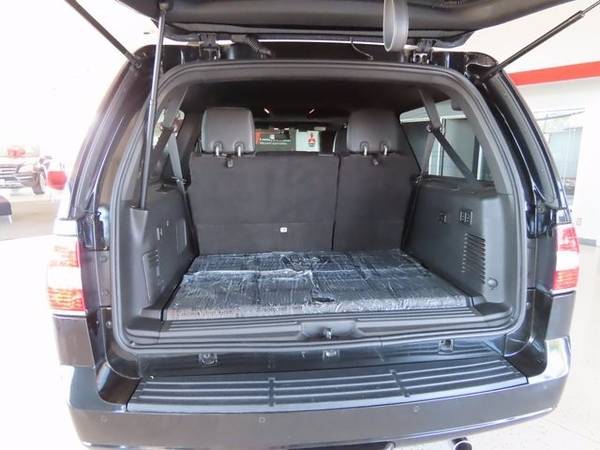 2014 Lincoln NAVIGATOR - cars & trucks - by dealer - vehicle... for sale in Oxnard, CA – photo 22