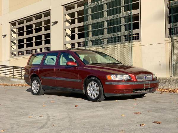 2002 Volvo V70 2.4 4dr Wagon - cars & trucks - by dealer - vehicle... for sale in Portland, OR – photo 3