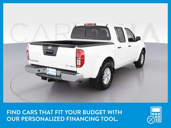 2019 Nissan Frontier Crew Cab SV Pickup 4D 5 ft pickup White for sale in Hickory, NC – photo 8
