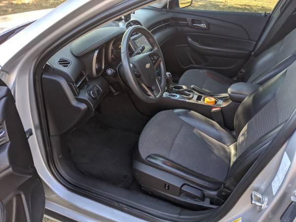 2016 Chevrolet Malibu Limited LT Sedan 4D (LIKE NEW) for sale in Hodgenville, KY – photo 11