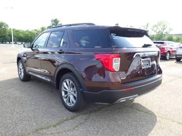 2020 Ford Explorer SUV XLT (Copper) GUARANTEED APPROVAL for sale in Sterling Heights, MI – photo 5