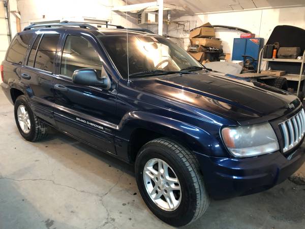 2004 JEEP GRAND CHEROKEE 4X4 V8 CLEAN RUNS GREAT REDUCED for sale in Waterford, MI – photo 2
