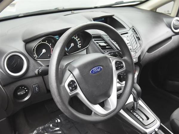 2017 Ford Fiesta SE Sedan 4D sedan Red - FINANCE ONLINE for sale in Downey, CA – photo 2