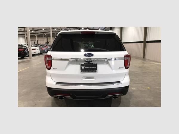 2018 Ford Explorer XLT - cars & trucks - by dealer - vehicle... for sale in Fresno, CA – photo 5