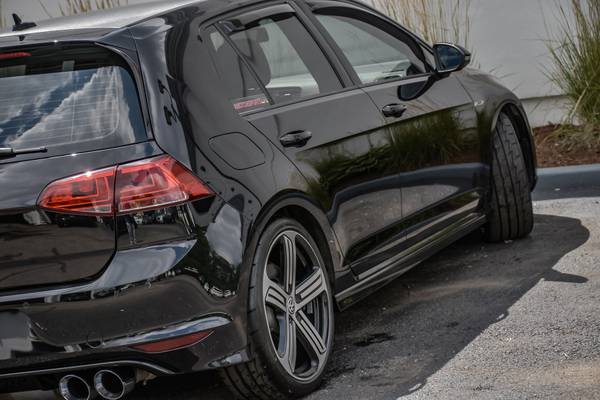 2015 VW Volkswagen Golf R hatchback Deep Black Pearl for sale in Downers Grove, IL – photo 10