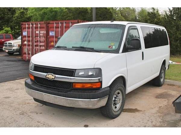 2015 Chevrolet Express 2500 van LT - - by dealer for sale in Chandler, OK – photo 3