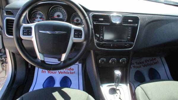 2012 Chrysler 200 Touring - - by dealer - vehicle for sale in chrisman, il, IN – photo 11