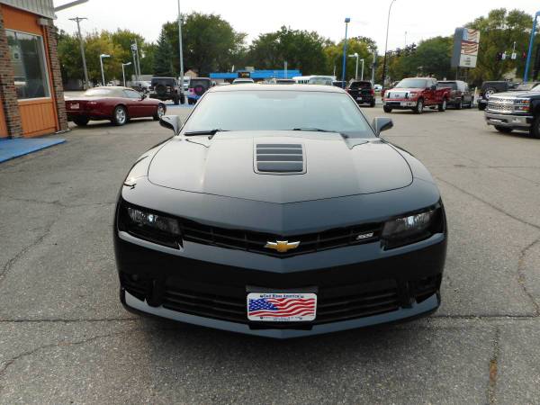 ★★★ 2014 Chevrolet Camaro SS / 6.2L V8 w/6 Speed Manual! ★★★ - cars... for sale in Grand Forks, ND – photo 4