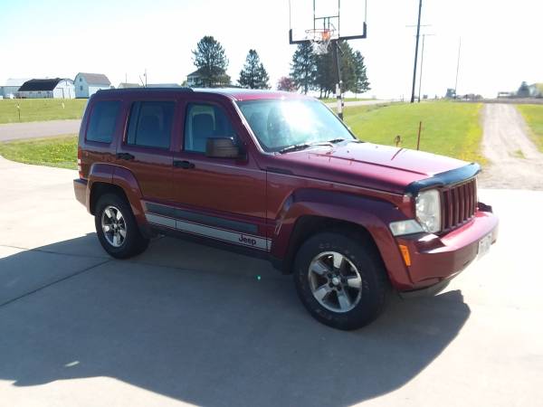 Jeep Liberty 4wd for sale in New Auburn, WI – photo 10