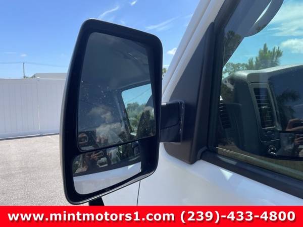 2017 Nissan NV Cargo 2500 (Cargo Van 1 Owner) - mintmotors1 com for sale in Fort Myers, FL – photo 8