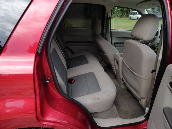 2008 Ford Escape XLT, v6, needs nothing, Maroon and Tan CLEAN - cars... for sale in Chapin, SC – photo 8