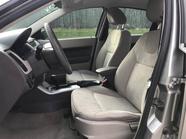 2008 Ford Focus SE 4 Cylinder 133k Original Miles - cars & trucks -... for sale in Hickory Hills, IL – photo 15