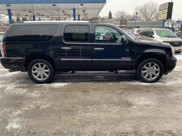 2011 GMC Yukon XL DENALI/All-Wheel Drive/Fully Loaded! for sale in Grand Forks, MN – photo 5